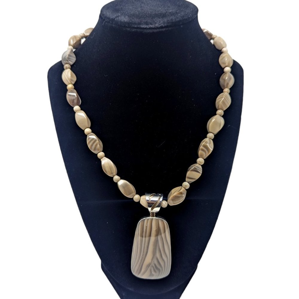 Mine Finds by Jay King Desert Rose Trading DRT Stone Sterling Pendant Necklace